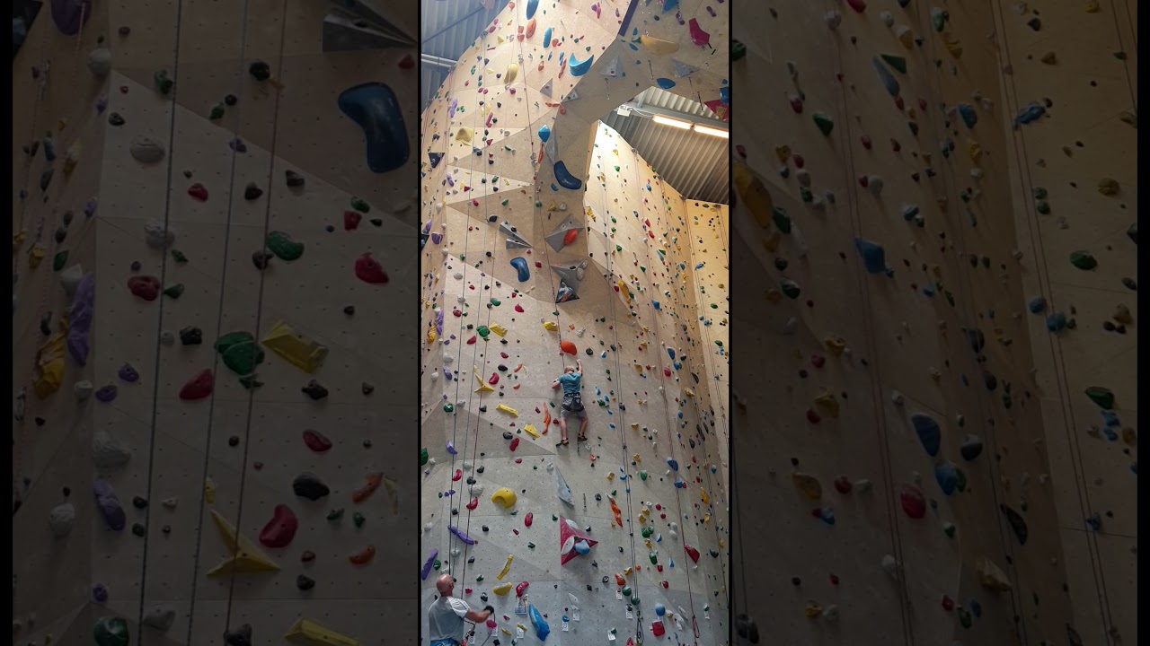 Easy route at Klimhal Mountain Network Amsterdam
