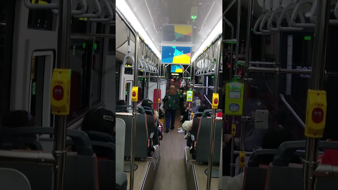 2026年2月18日首都客運新款99創奕電巴EAL-0585#公車 ，行徑板橋車站商圈，正邦社區往幸福思源路口。