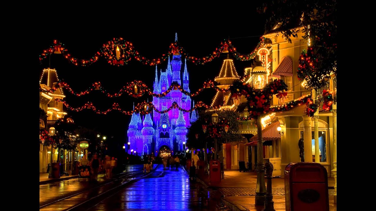 Disneyland Main Street USA Christmas Music