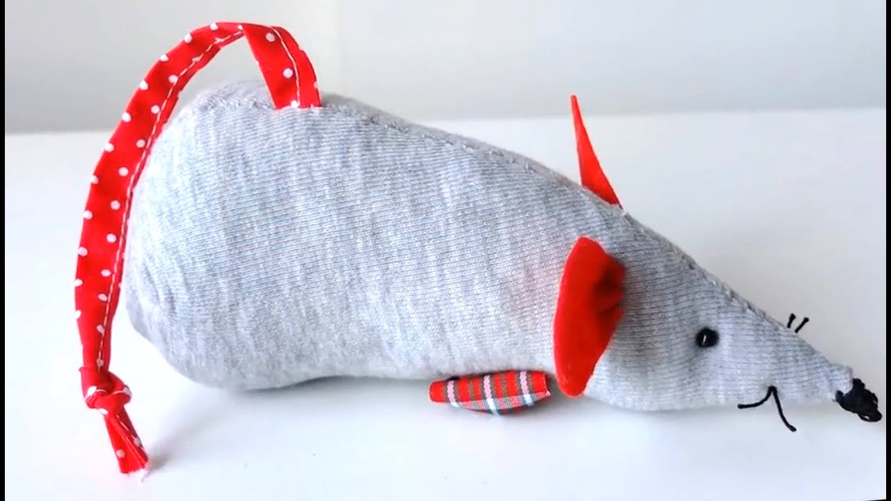 Hacer un RATÓN con un CALCETÍN o MEDIAS | Costura DIY Fácil | Tutorial de ratón de TELA