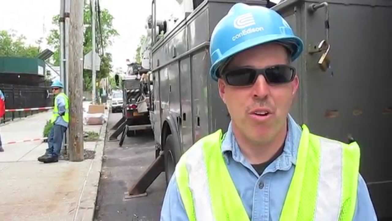 Con Edison Crew Rescues a Baby, Two Women Trapped at Scene of an Auto Collision