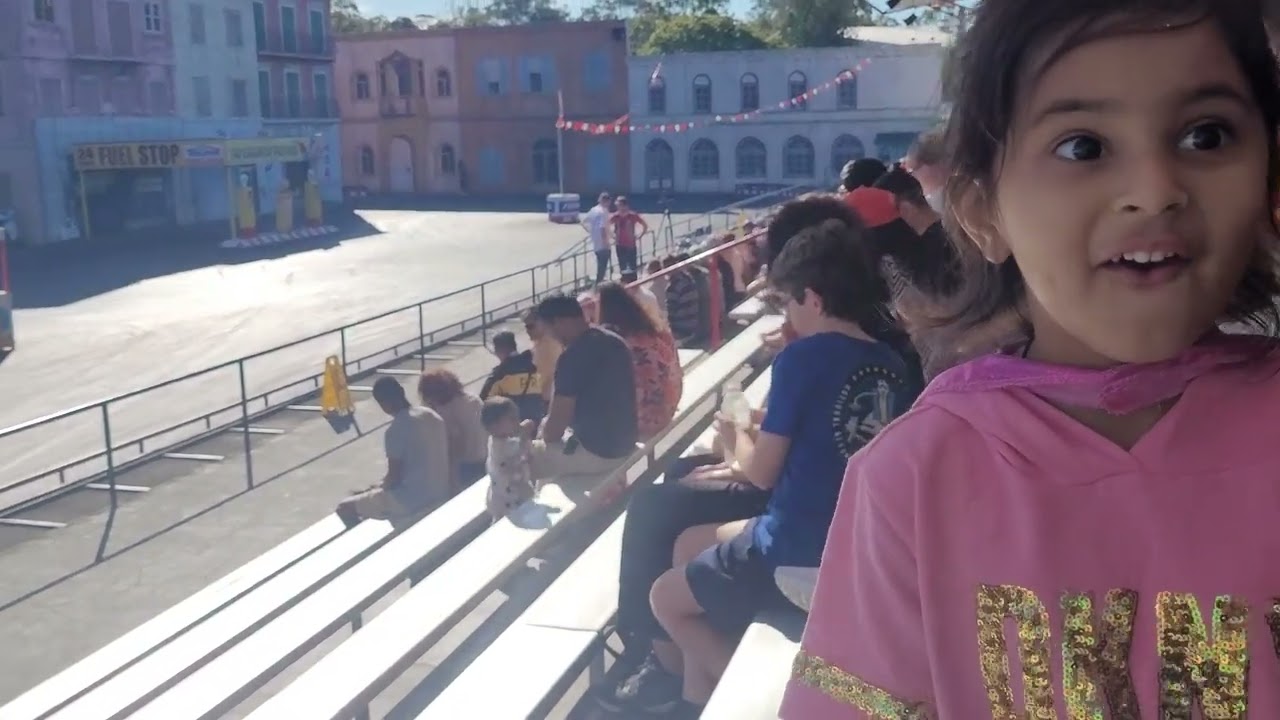 Fast & Furious Race Car Stunt Show Warner Bros. , Australia #stuntshow #movieworldaus #themepark