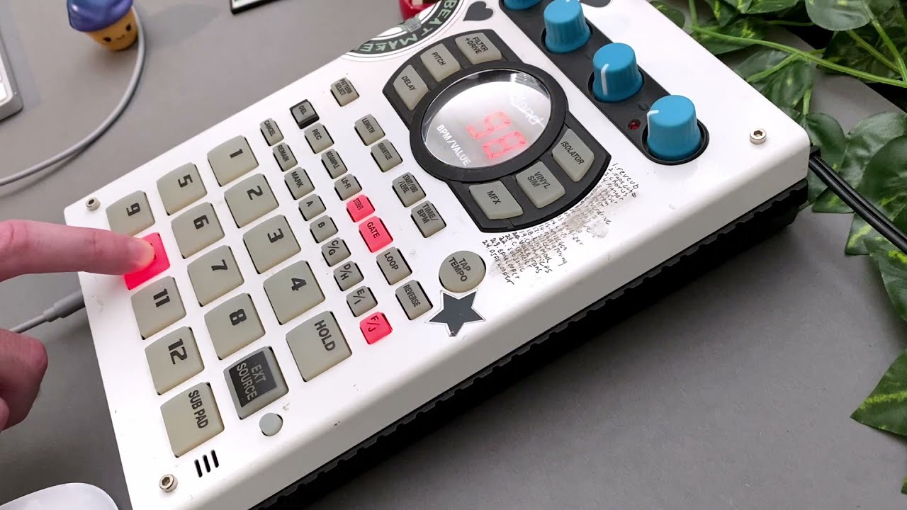 making hip hop from folk records [SP-404]