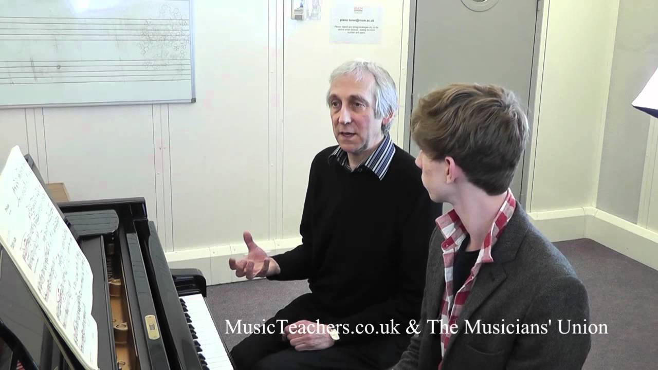 Piano Lesson: John Gough: 5 - Phrasing and Arm Weight