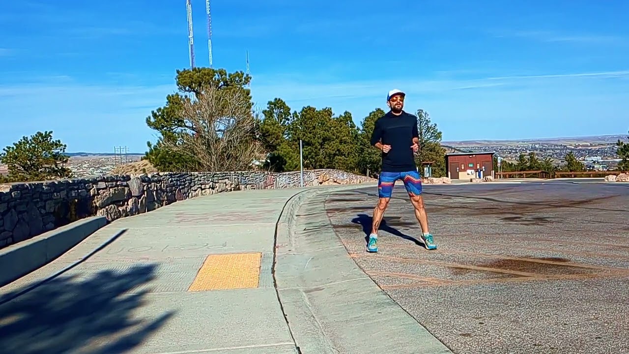 Super Simple 10 Minute Plyometric Routine for Runners