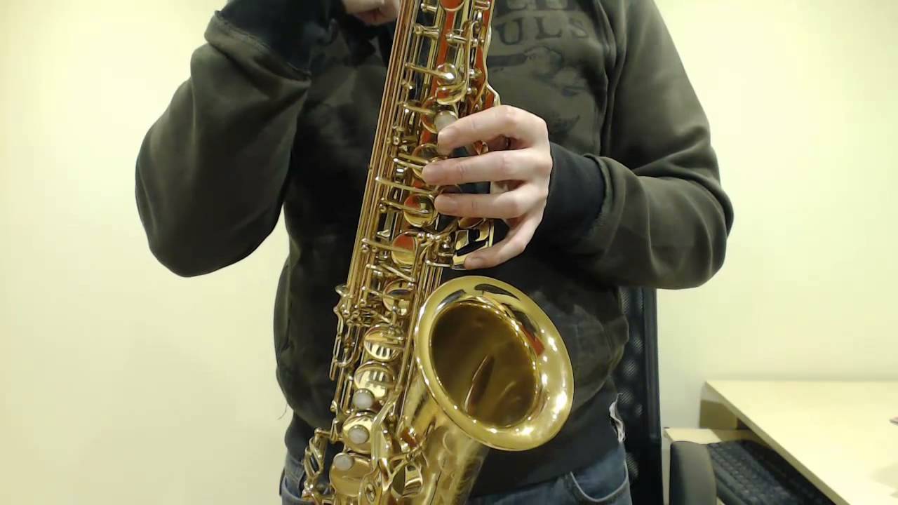 How to play the lowest note on a Saxophone Low Bb (Saxophone Lesson BC401)