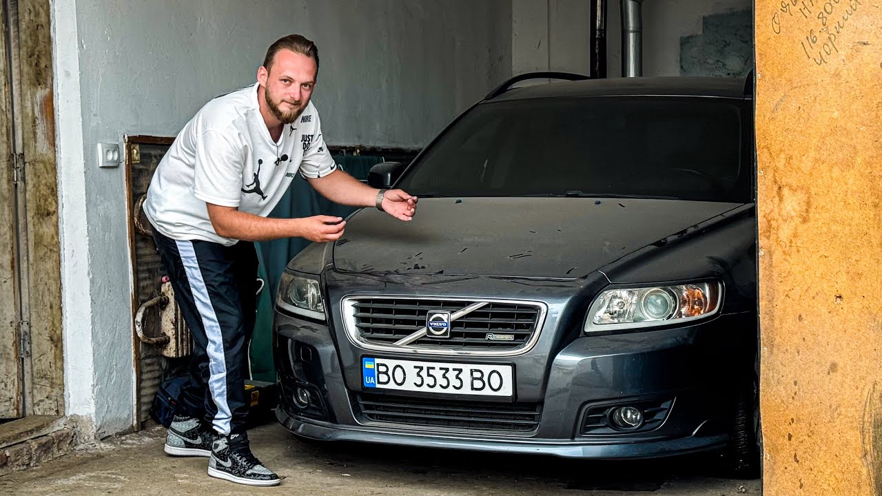 БИТВА ПЕРЕКУПІВ: Знайшли Volvo v50 ПОКИНУТУ В ГАРАЖІ на декілька РОКІВ