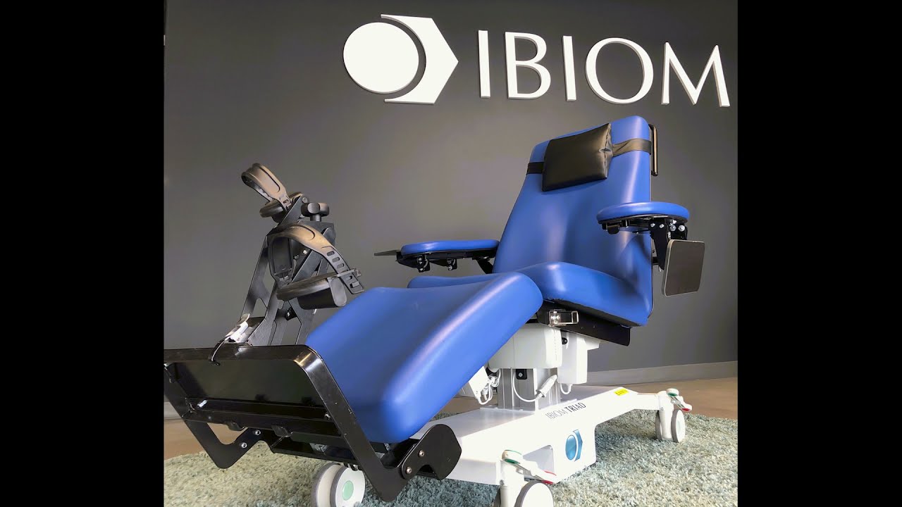 TRIAD dialysis chair