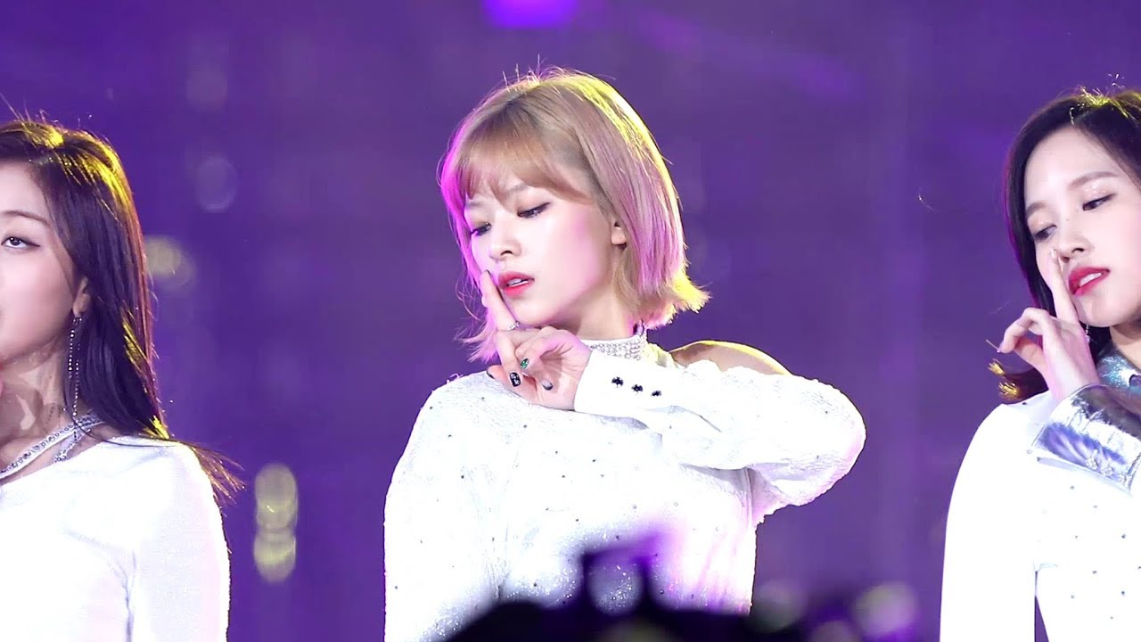 [4K] 171225 SBS 가요대전 LIKEY 트와이스 (TWICE) 정연 (JEONGYEON) 직캠 fancam