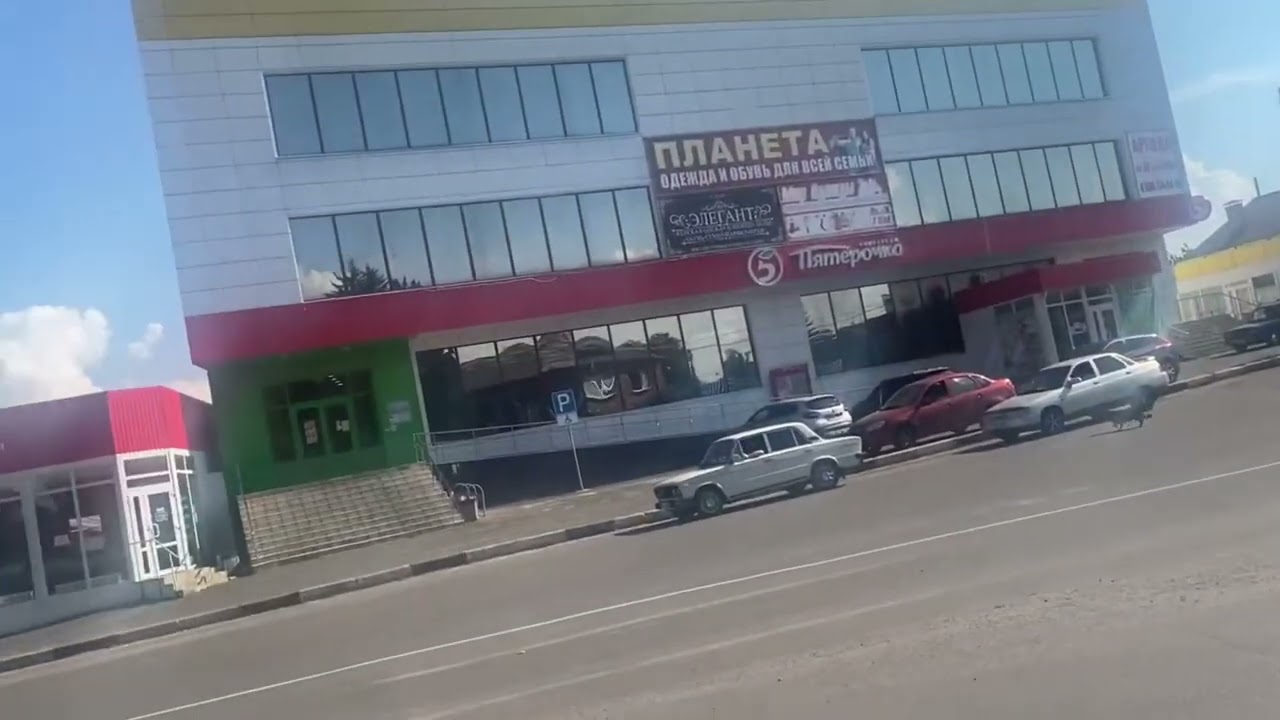 Неожиданно уютный поселок на западе Курской области. Гуляем по Хомутовке