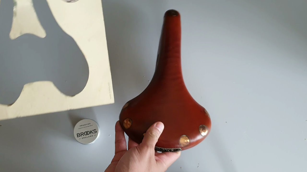 How to apply Proofide to your Brooks bicycle saddles
