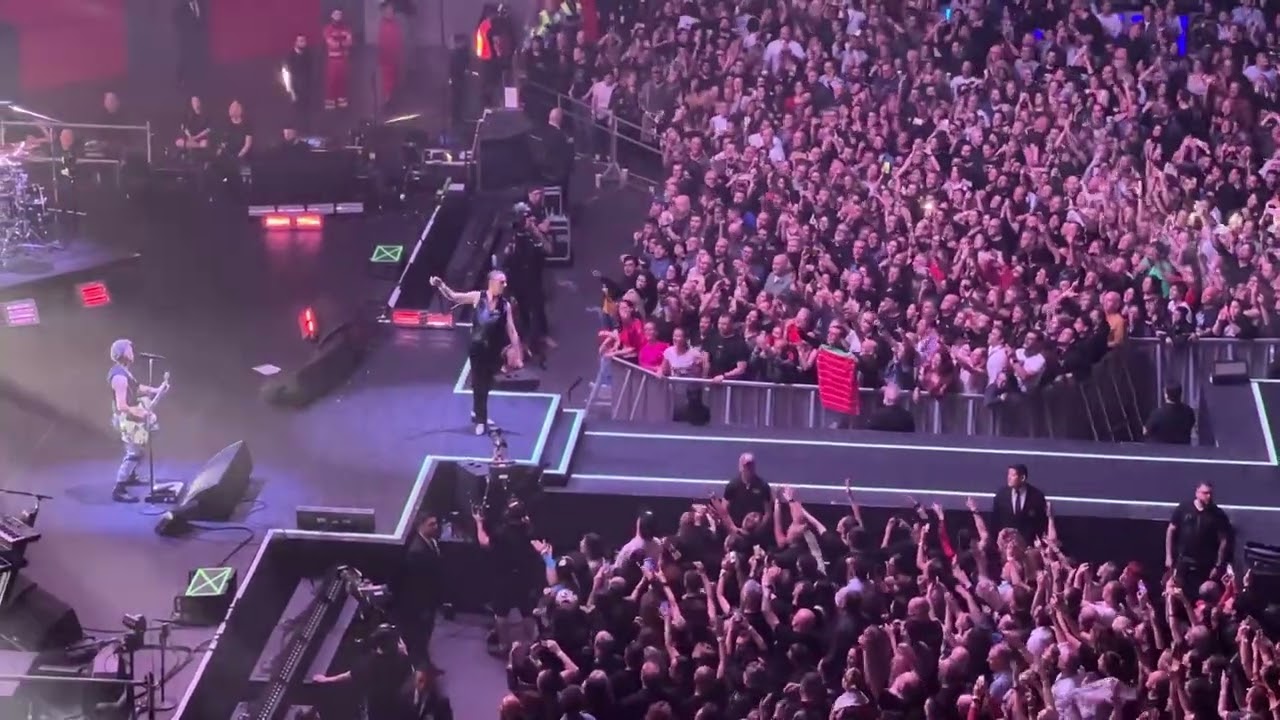 Enjoy the Silence gira Depeche Mode Memento Mori tour Madrid 14/3/24 Wizink Center