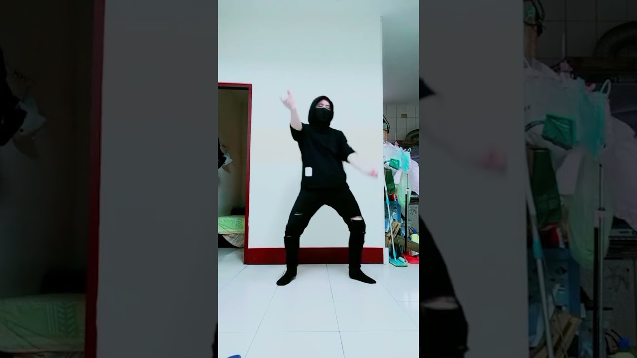跳舞短影 | Part 48 - 身體充滿熱火，等待妳說喜歡我🤣 #Shorts #dance #跳舞 #即興 #bigwei