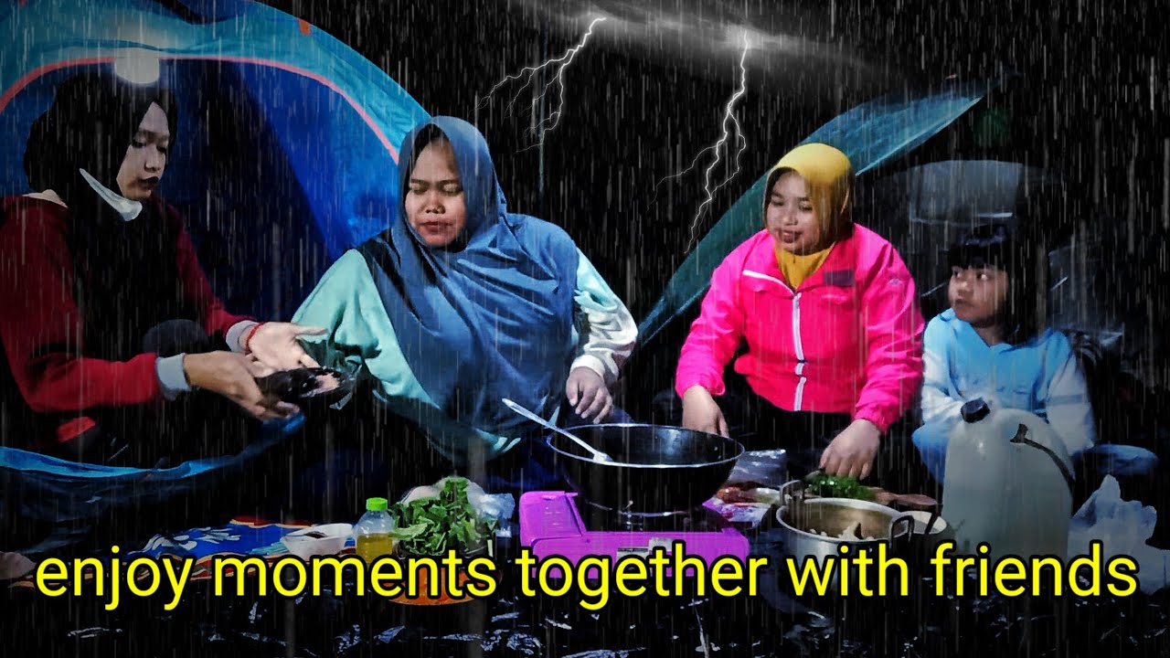 CAMPING IN HEAVY RAIN//FUN WITH 4 BEAUTIFUL WOMEN//ASMR//RAIN