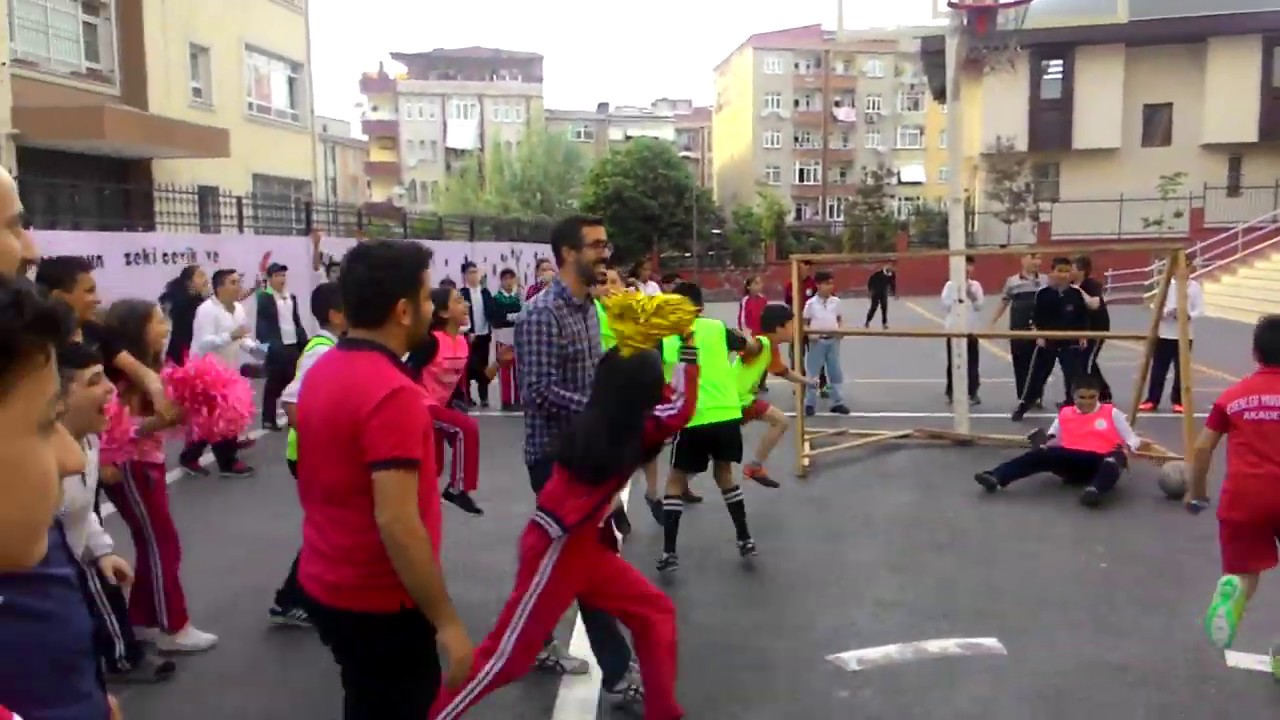 Mayıs 2017 Bahar Futbol Turnuvasında bir penaltı hatırası - Esenler 125. Yıl Ortaokulu