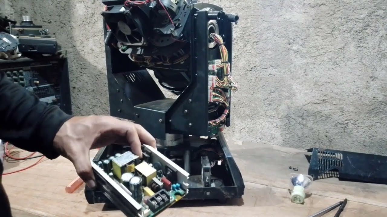 Reparación luz beam 230 (falla: no prende)