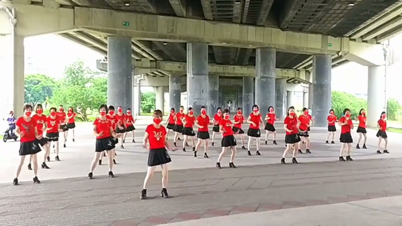 Take Me to your Heart 吻別 ( 洪寶惜 老師 示範 ) ( 編舞 : Thuận Zilo老師 )