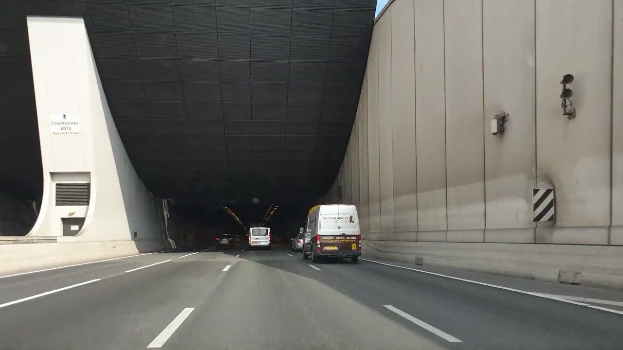 Dashcam Beelden Amsterdam: A10 Knooppunt Coenplein ----》A8 Afrit Oostzaan 》N516.