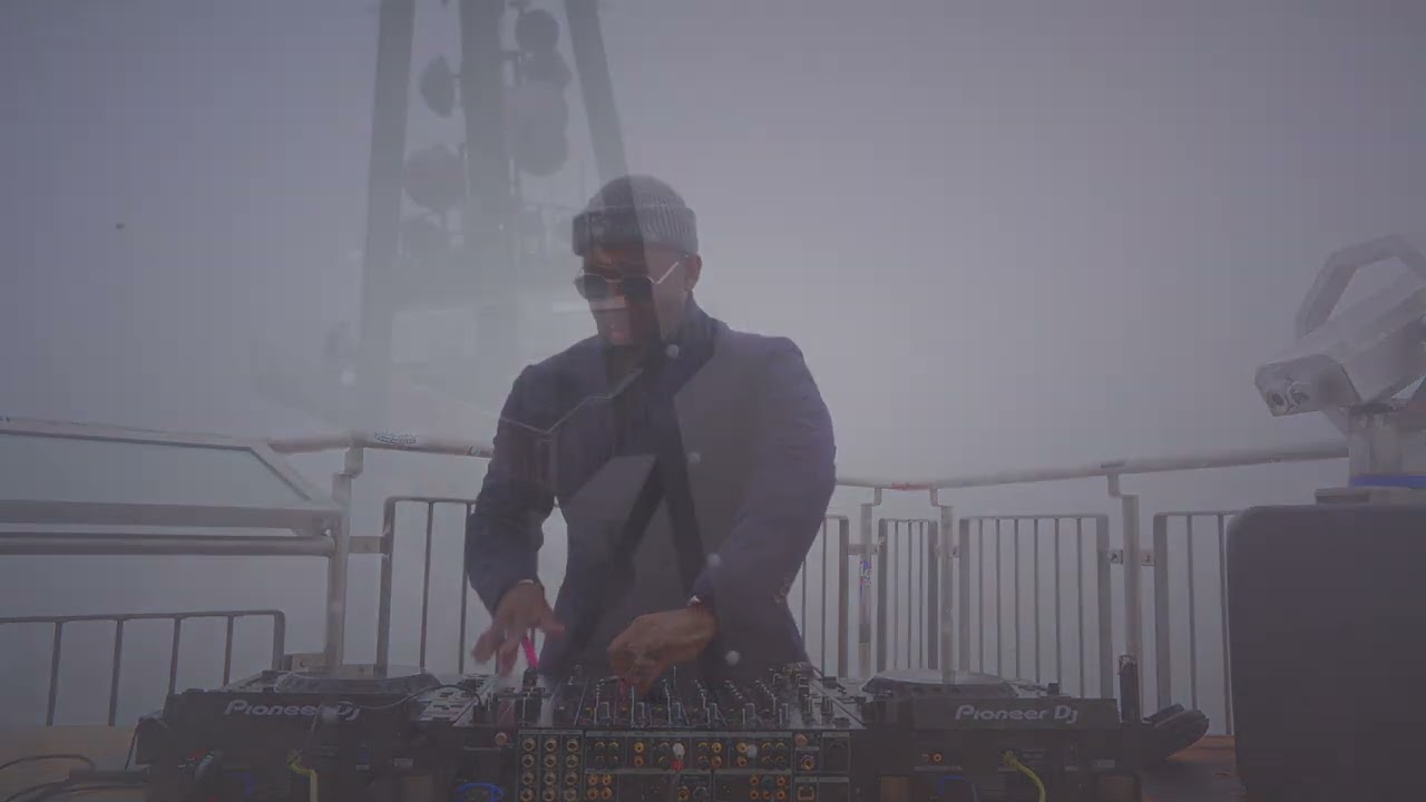 TOP OF ZURICH: LIVE DJ SET FROM UTO KLUM