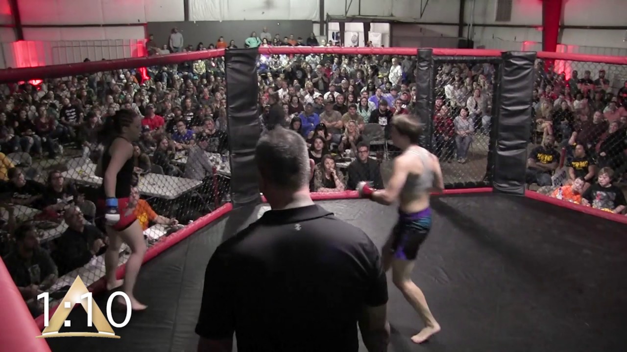 Pyramid Fights 01 - ALANNAH REYES VS KENDAL HOLOWELL