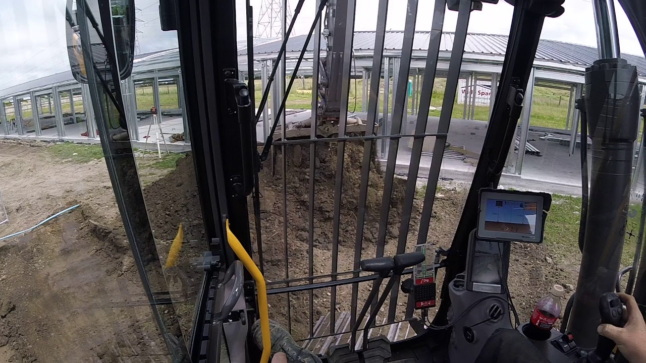 Cutting 0.2% Slope With iDig 2D Machine Guidance# Laser System