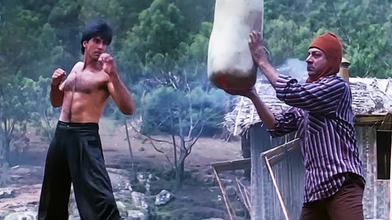 Akshay Kumar ने जंगलों में की अपनी KungFu ट्रेनिंग | Saugandh | Shantipriya