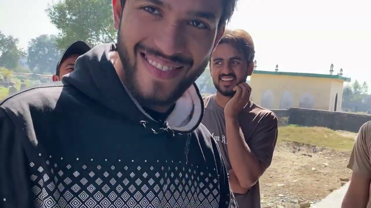 #viral #funny #minivlog #unfrezzmyaccount #minivlog #pawarholakhalidhobijatimere #seemore😅😅😅
