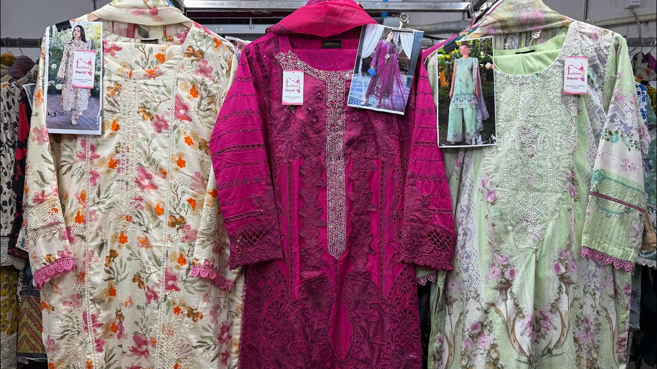NEW ARRIVALS LAWN APLIC AND CHIKEN KARI AVAILABLE IN ALL SIZE 