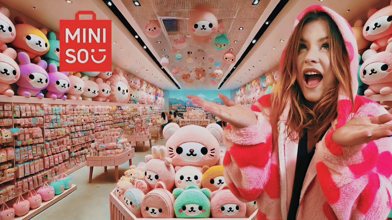 I Visited Orlando's BIGGEST MINISO! Stuffed Animals and Kawaii Fashion Galore (English subtitles)