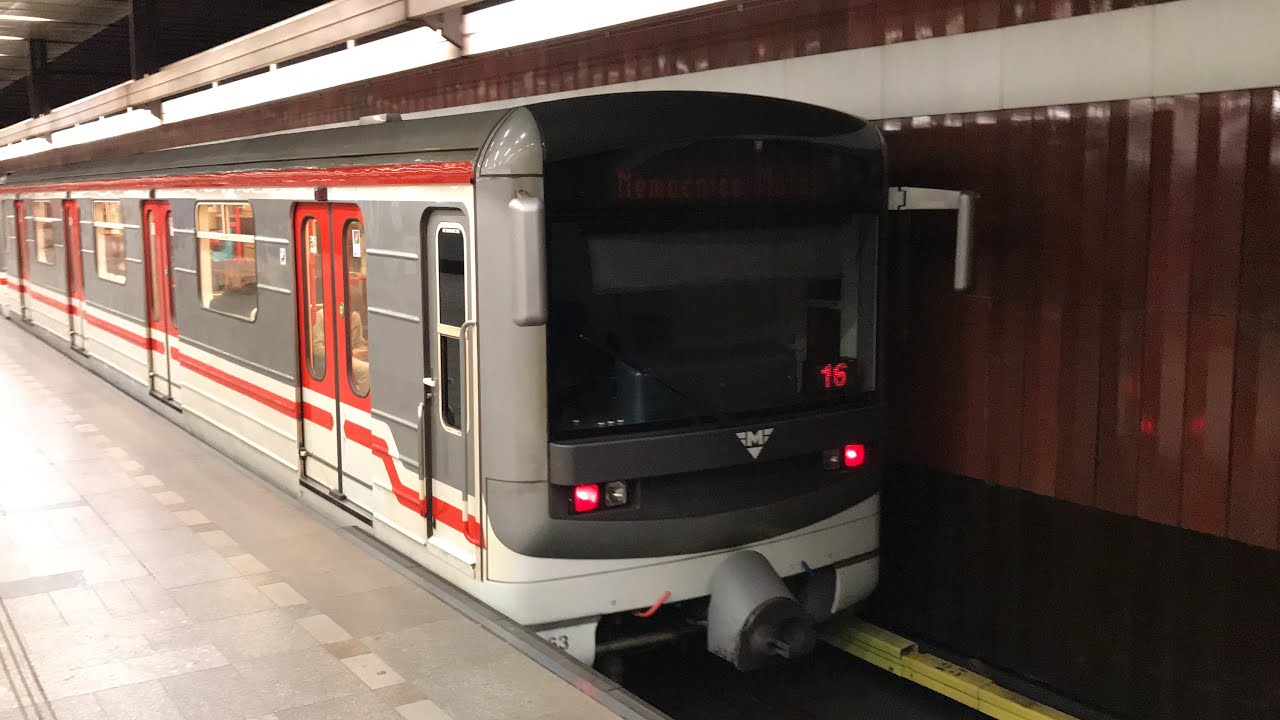 Metro 81-71M ev.č.3274 s původním zvukem na lince A