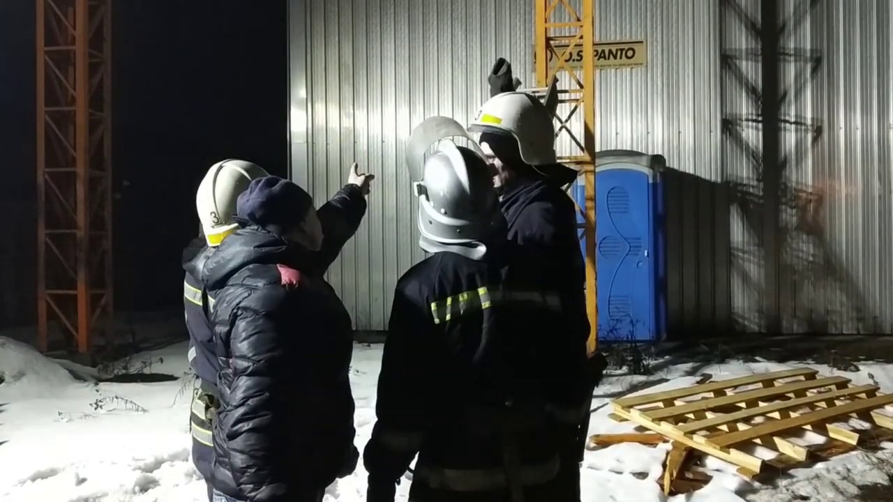 У Вінниці рятувальники ліквідували пожежу на деревообробному підприємстві