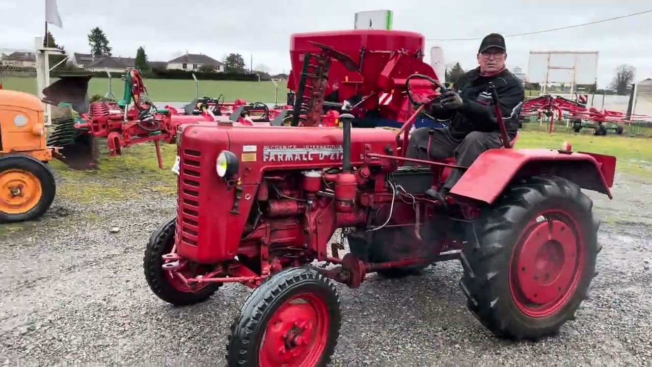 Lot n°10 : Tracteur agricole McCormick Farmall 212
