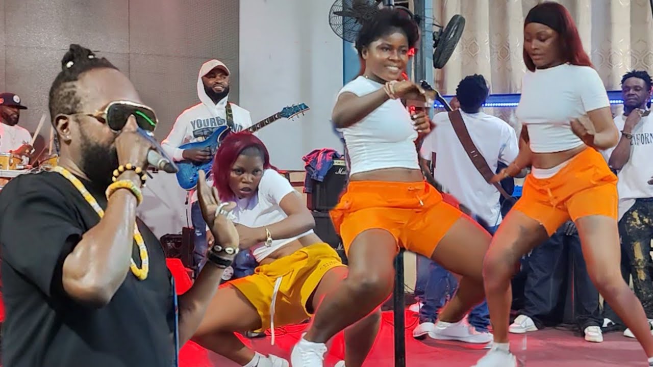 EYINDI💥 WERRASON DANCE OYO EZA SOMO GUERRE YA BA DANSEUSES🎤🎹 JAMAIQUE APESI MAKAMBU