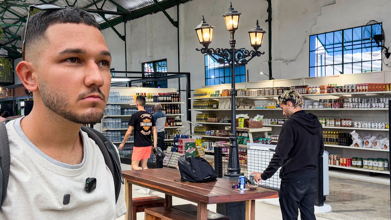 Cuba Está Cambiando Hacia El Capitalismo. Mercado Privado en pesos Cubanos.
