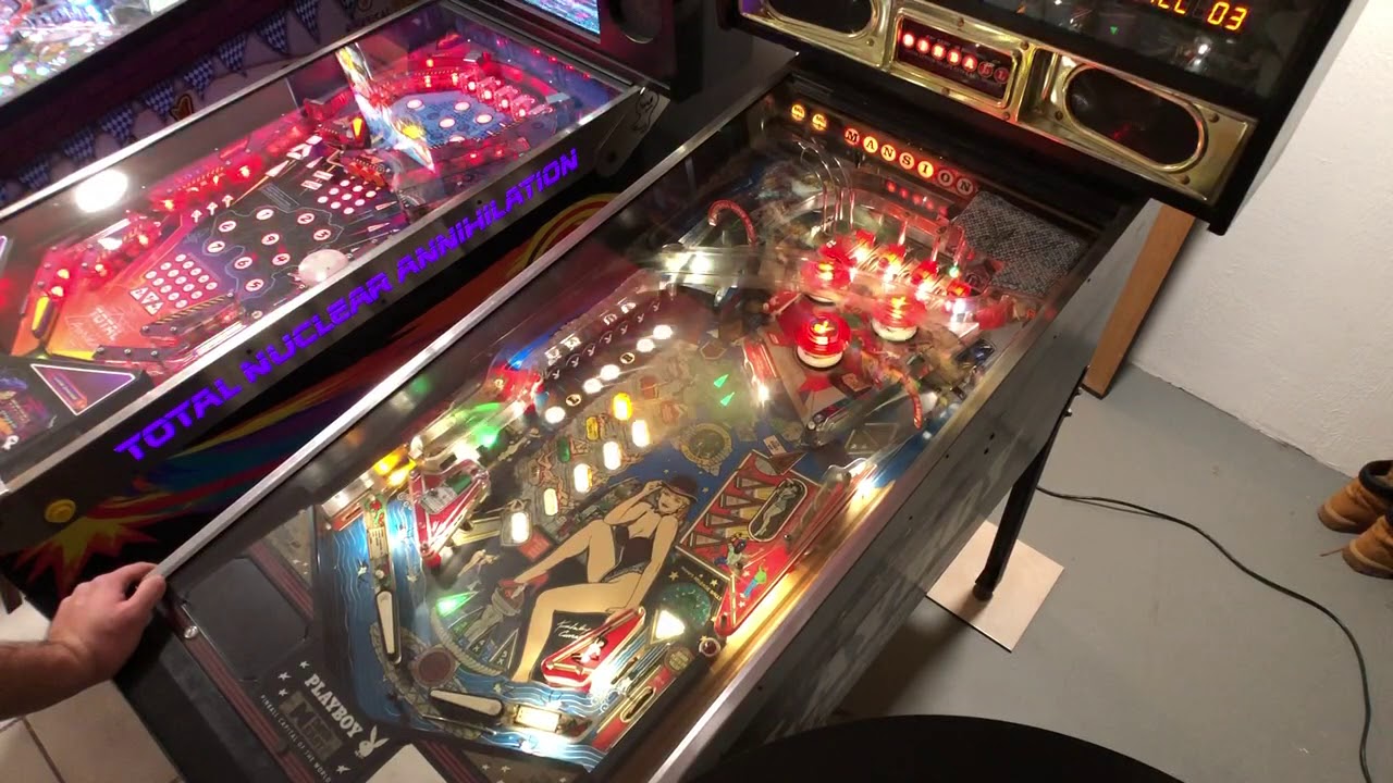 Playboy 35th Anniversary Pinball Machine