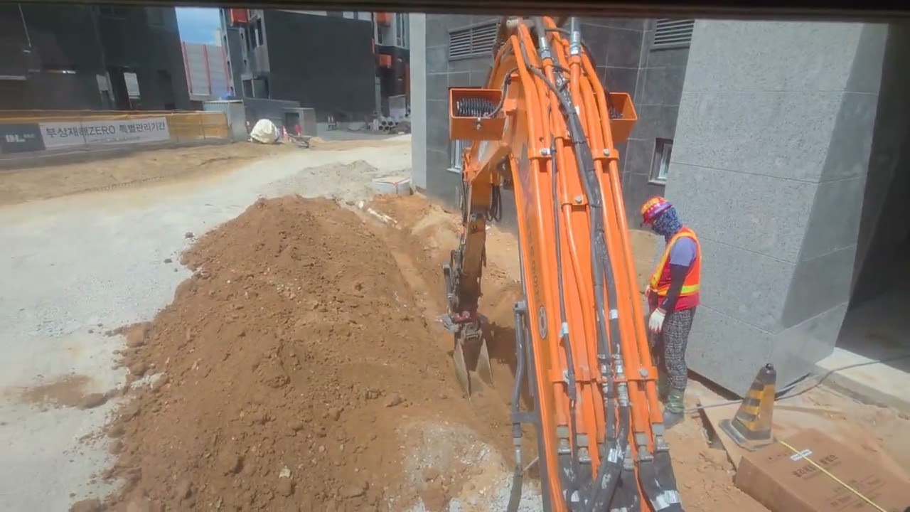 부대토목 도시가스작업 jk틸트 굴착기 굴삭기 포크레인 excavator digger operator korea