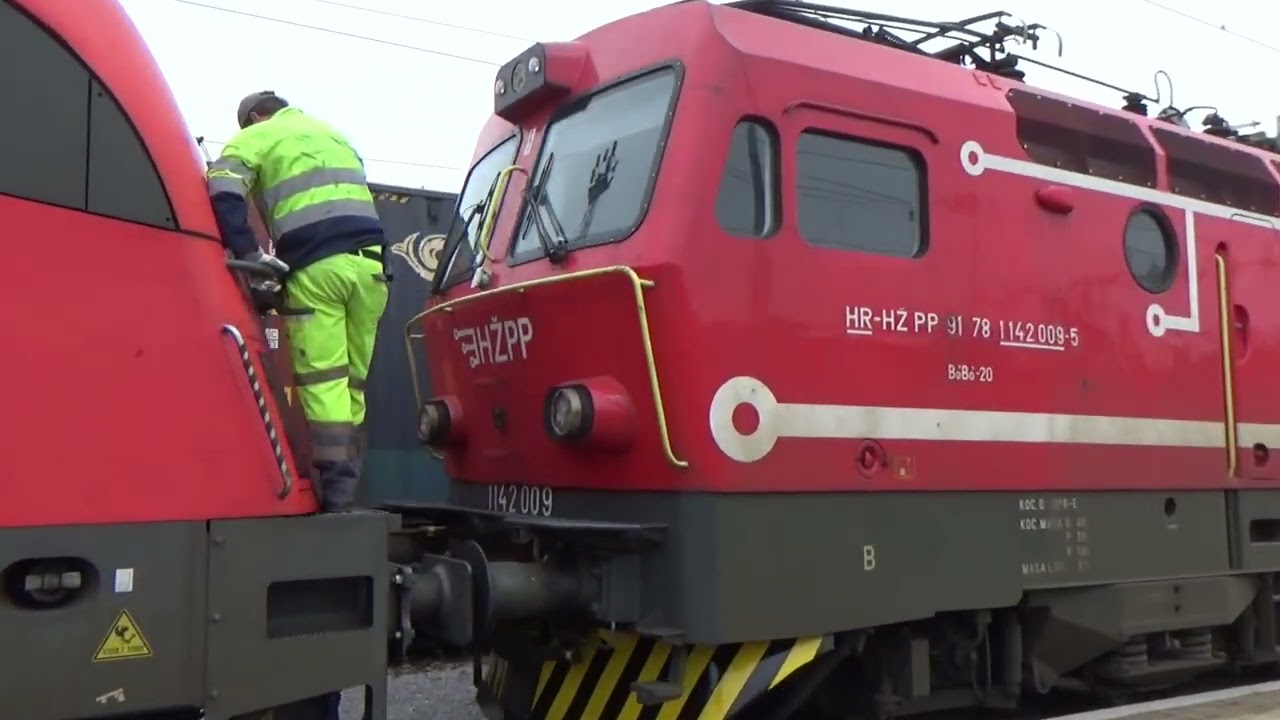 LOCOMOTIVE SHUNTING In Dobova - Manevriranje lokomotiva u Dobovi.