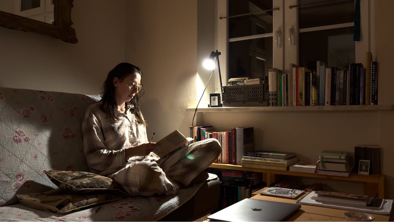 VLOG listopad ⚒️ montaż półki / wystawa / urlop / American Film Festival