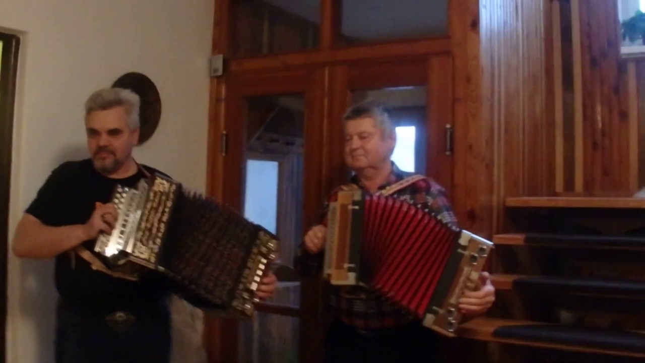 PC290004 JASNÁ HVIEZDA SVIETILA a NA VYSOKOM DUBE ...