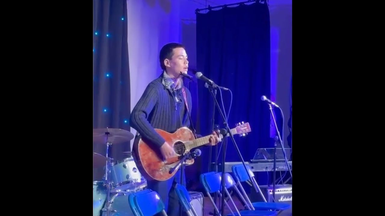 Amazing Performance by this British teenager, Marcus Wells, performing Noah Rinker's Red Bandana.