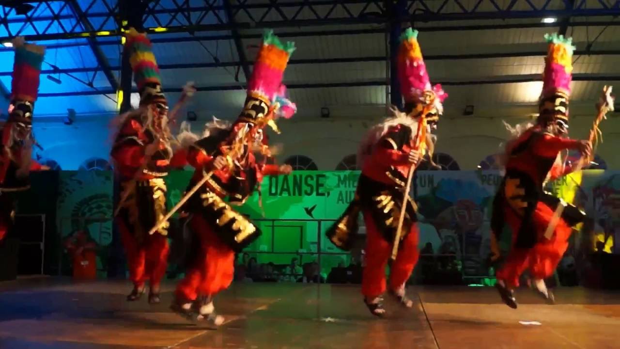 Folklore Dance from CHILE KIRQUI WAYRA at Festival du Houblon 2016
