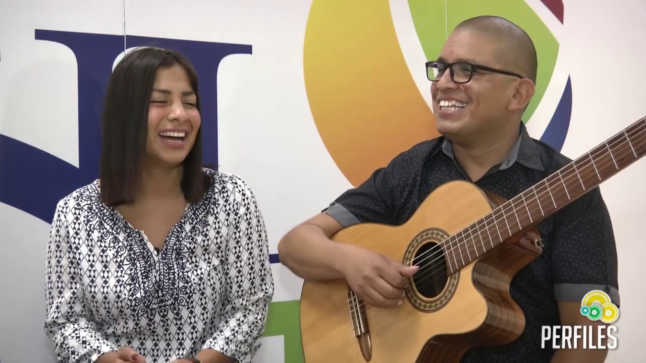 Perfiles: Emely Castro y Carlos Ayala