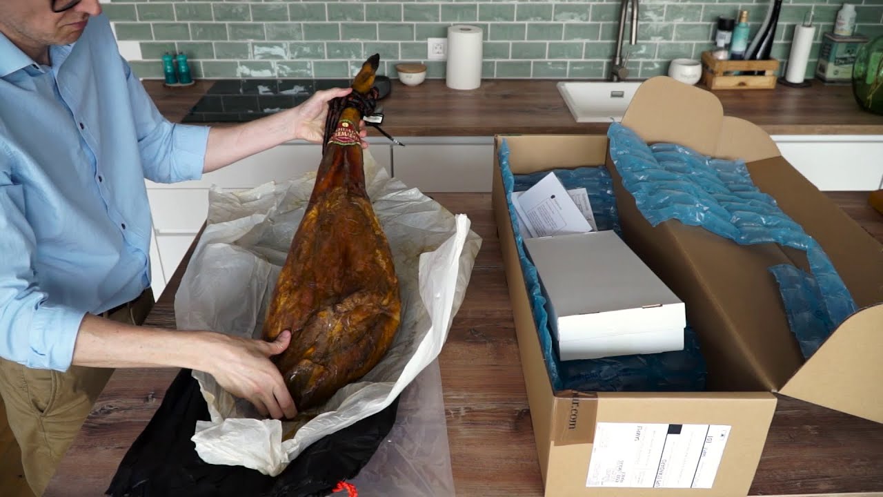 Unboxing de un jamón entero (con el hueso) de ibergour.com