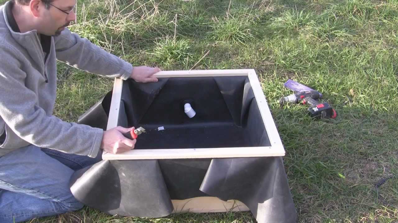 Aquaponics for a New York City apartment - Part 2 [grow bed build - pond liner]