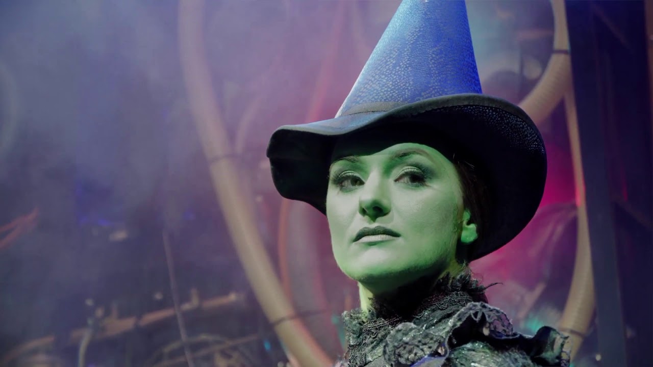 Wicked Uk - New 2019 Cast Behind the Scenes