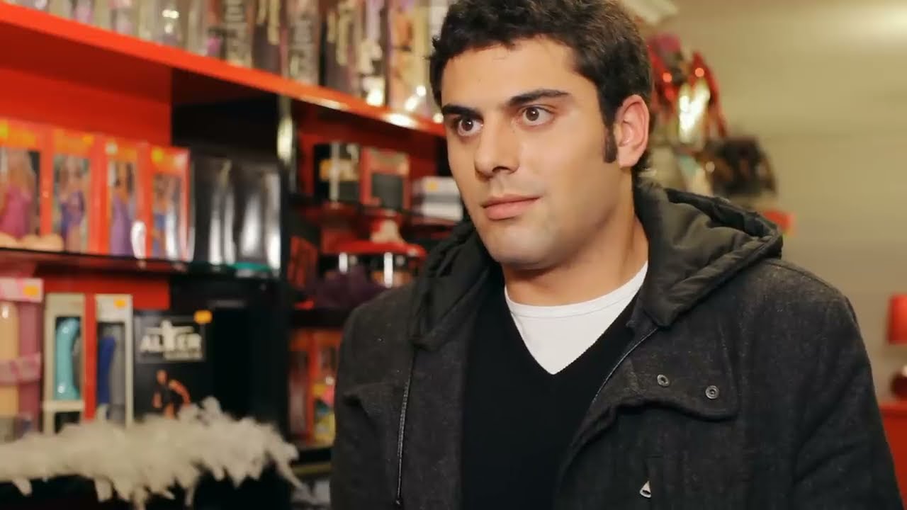 &iexcl;Beeeee! - Cortometraje / shortfilm subtitled in English. Comedia comedy. Beeeee Alvaro Oliva