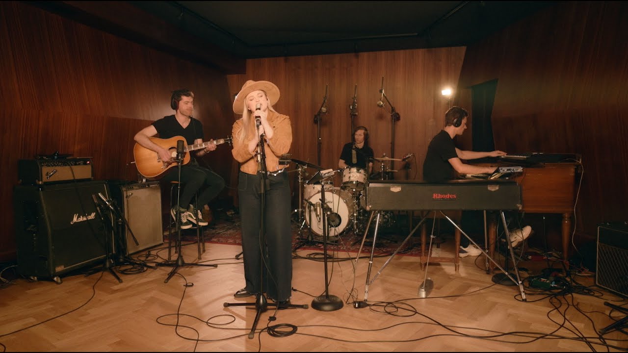 Eloïz – Live Session à l’Artistic Palace (Intégral)