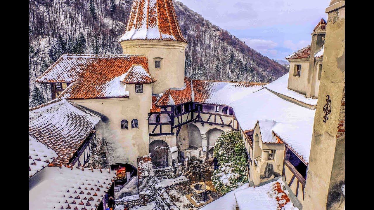 Bran Castle (Castelul Bran) - Winter is Coming || Incredible Romania