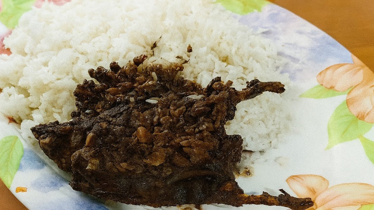 یه فسنجون ساده خوشمزه با دستورالعمل مامان 😋✨  با تمام سادگی بازم خیلی خوشمزه هست🍲