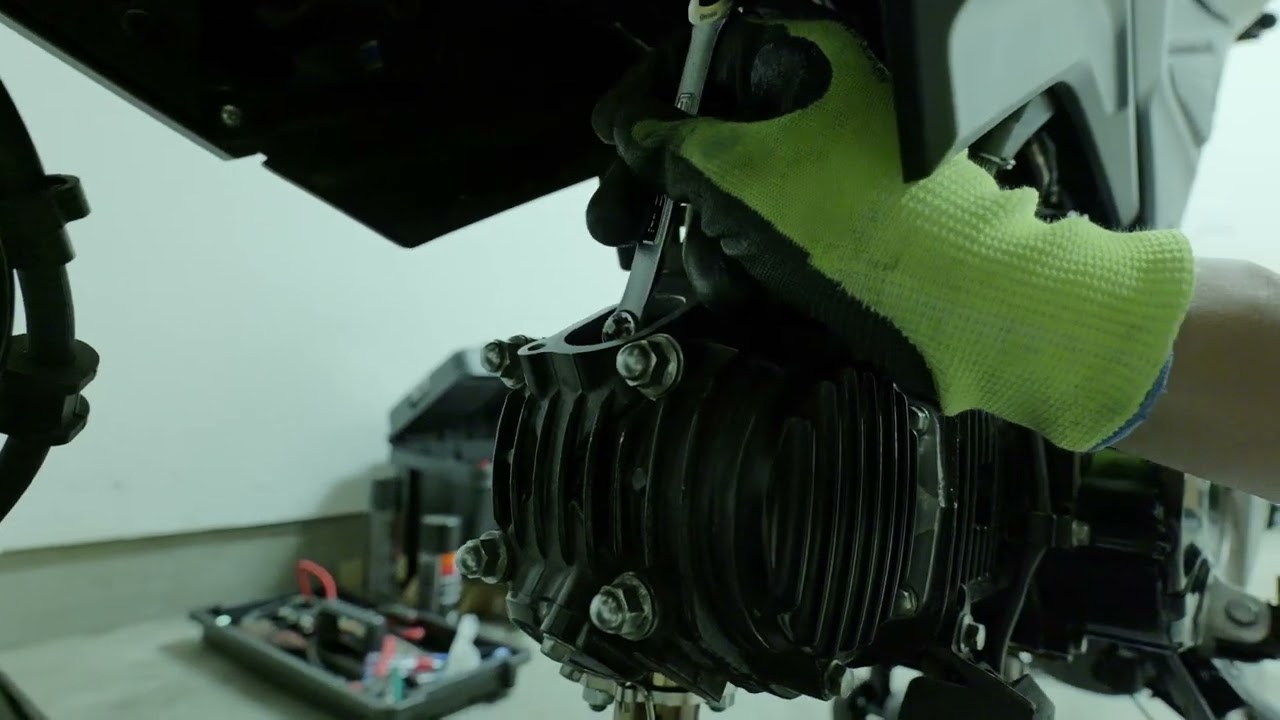 Honda Grom Valve Adjustment + Hindle Exhaust Sound (At the end)